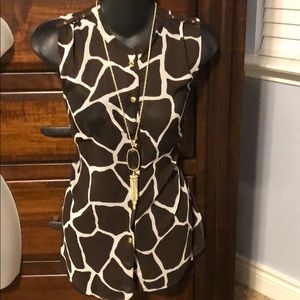 Flowy micheal Kors top.